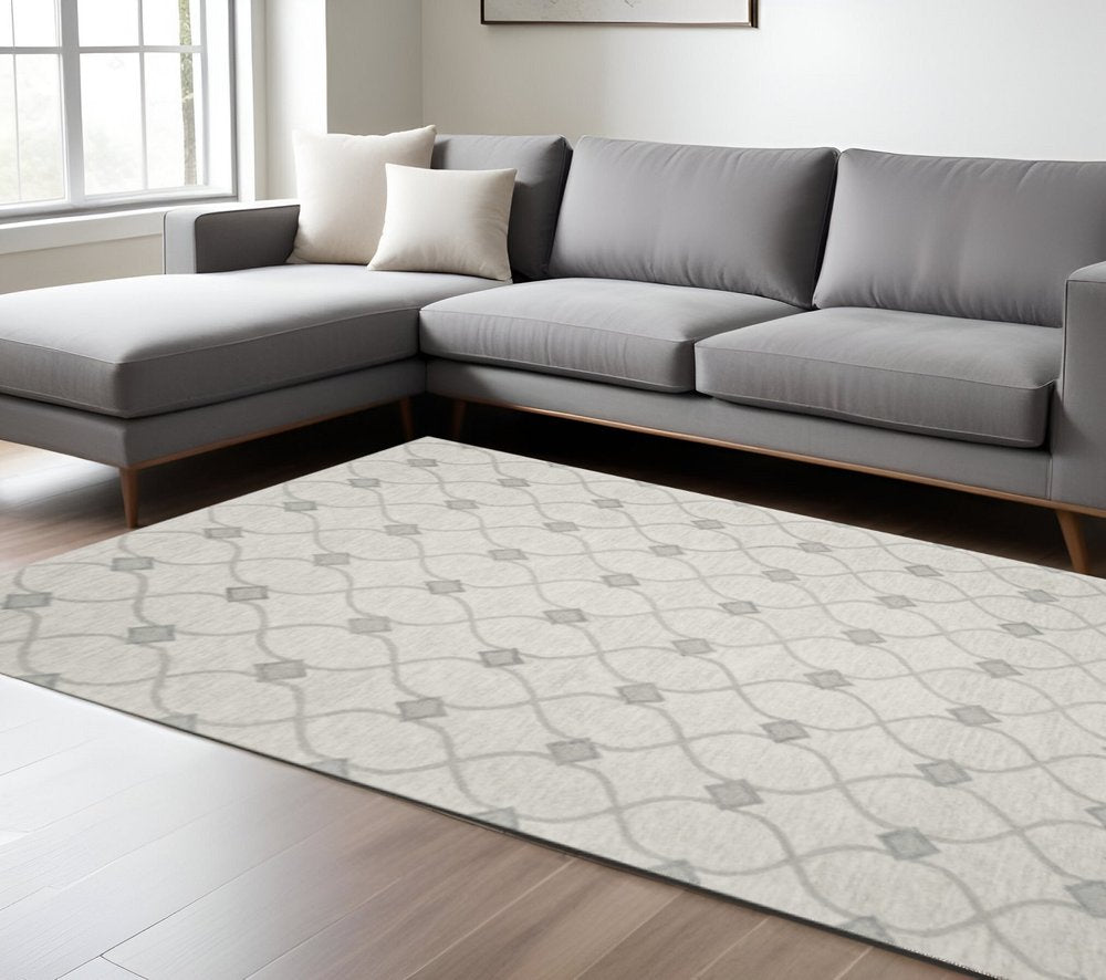 5' X 7' Ivory And Gray Wool Ogee Hand Tufted Area Rug