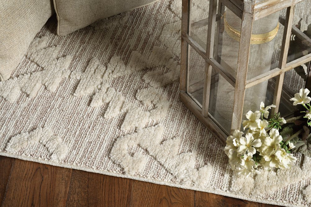 5' X 8' Beige and Ivory Geometric Area Rug