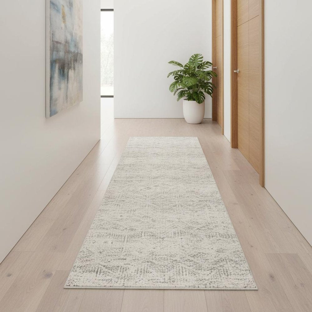 5' X 8' Ivory Distressed Ikat Pattern Area Rug