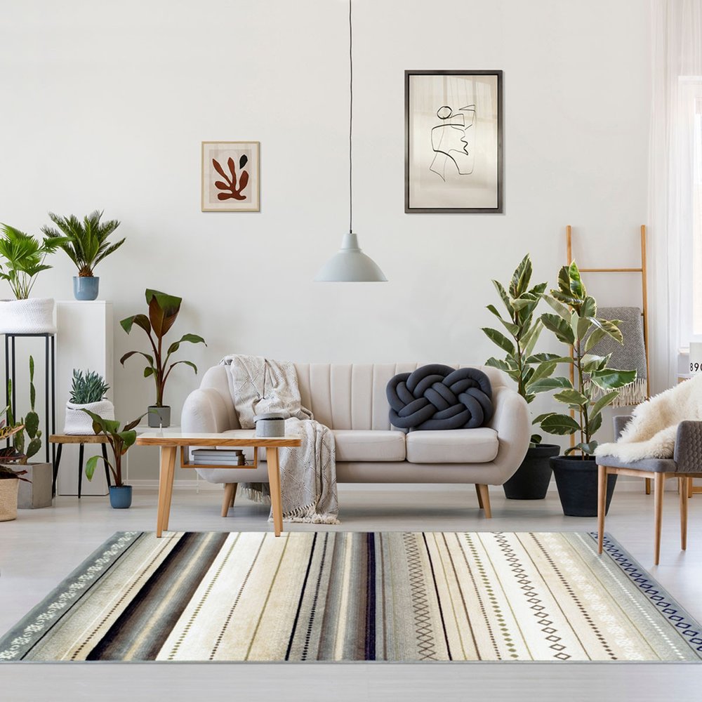 4' X 6' Gray Brown And Ivory Geometric Area Rug
