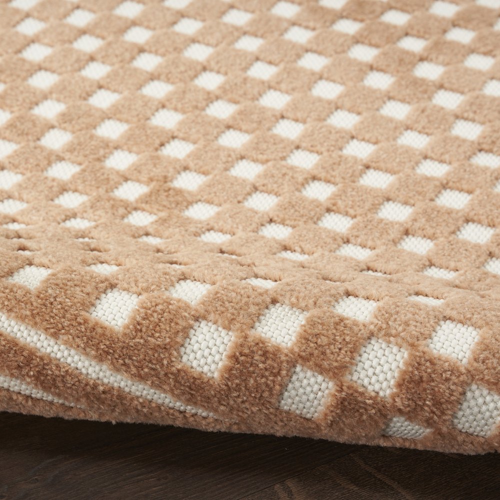 4' X 6' Brown Geometric Area Rug