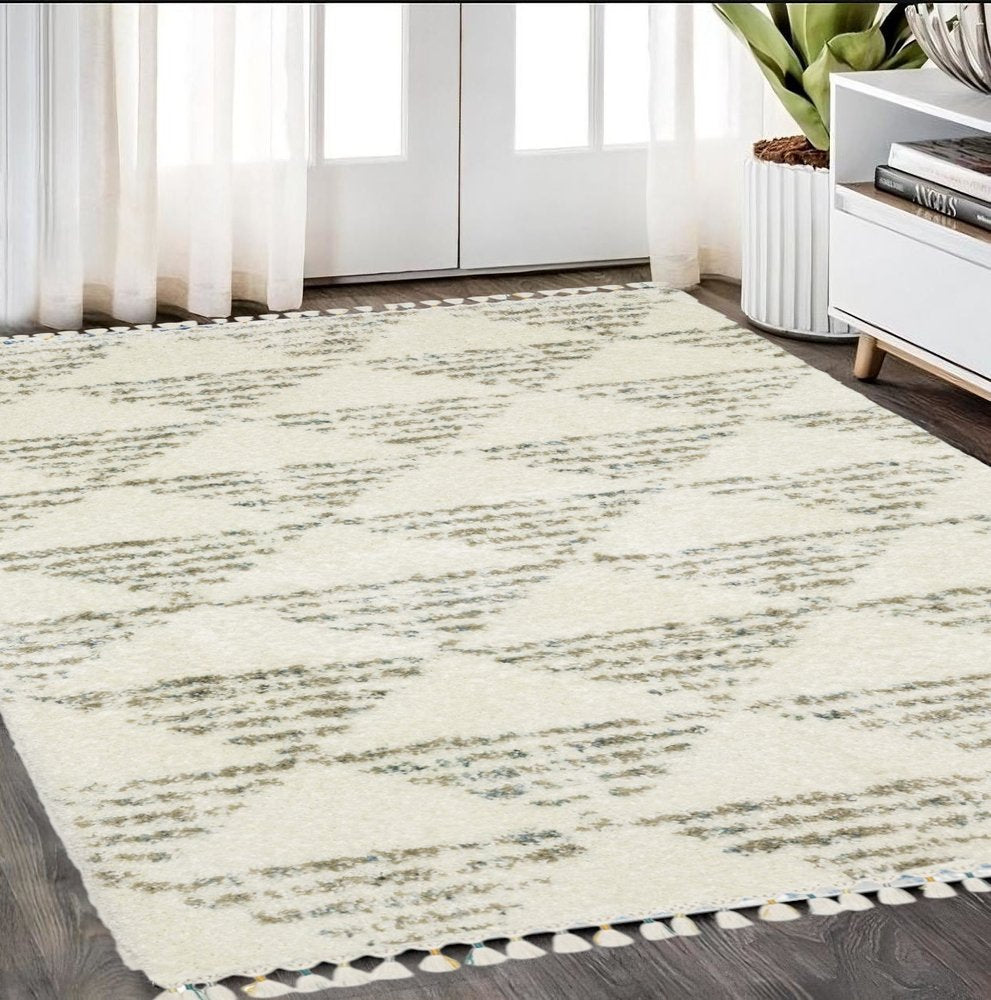 8' X 11' Ivory And Green Geometric Shag Area Rug With Fringe