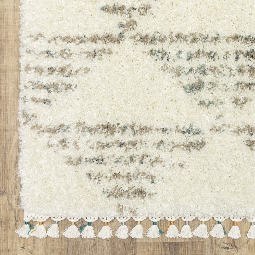 8' X 11' Ivory And Green Geometric Shag Area Rug With Fringe