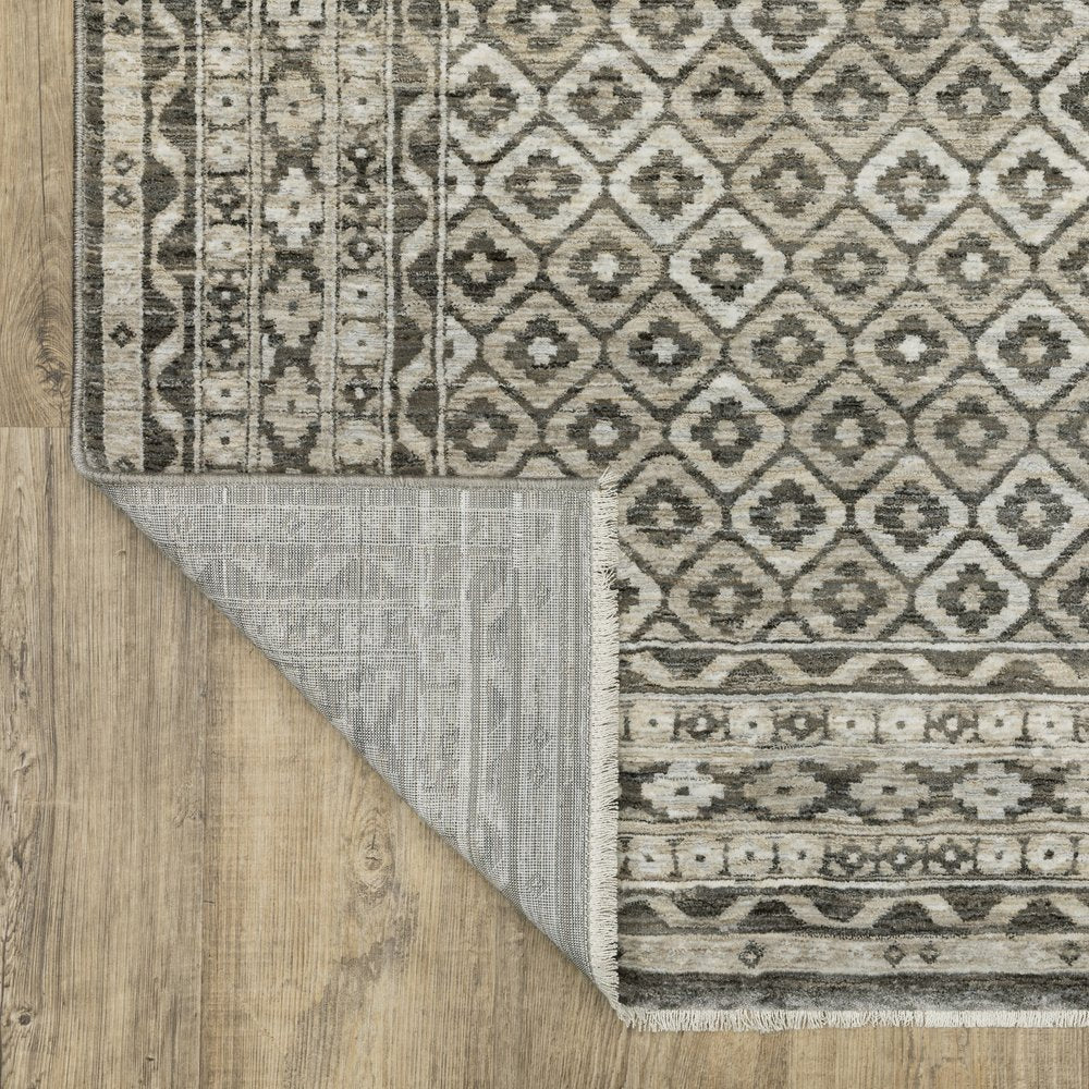 10' X 13' Gray And Beige Diamond Area Rug With Fringe