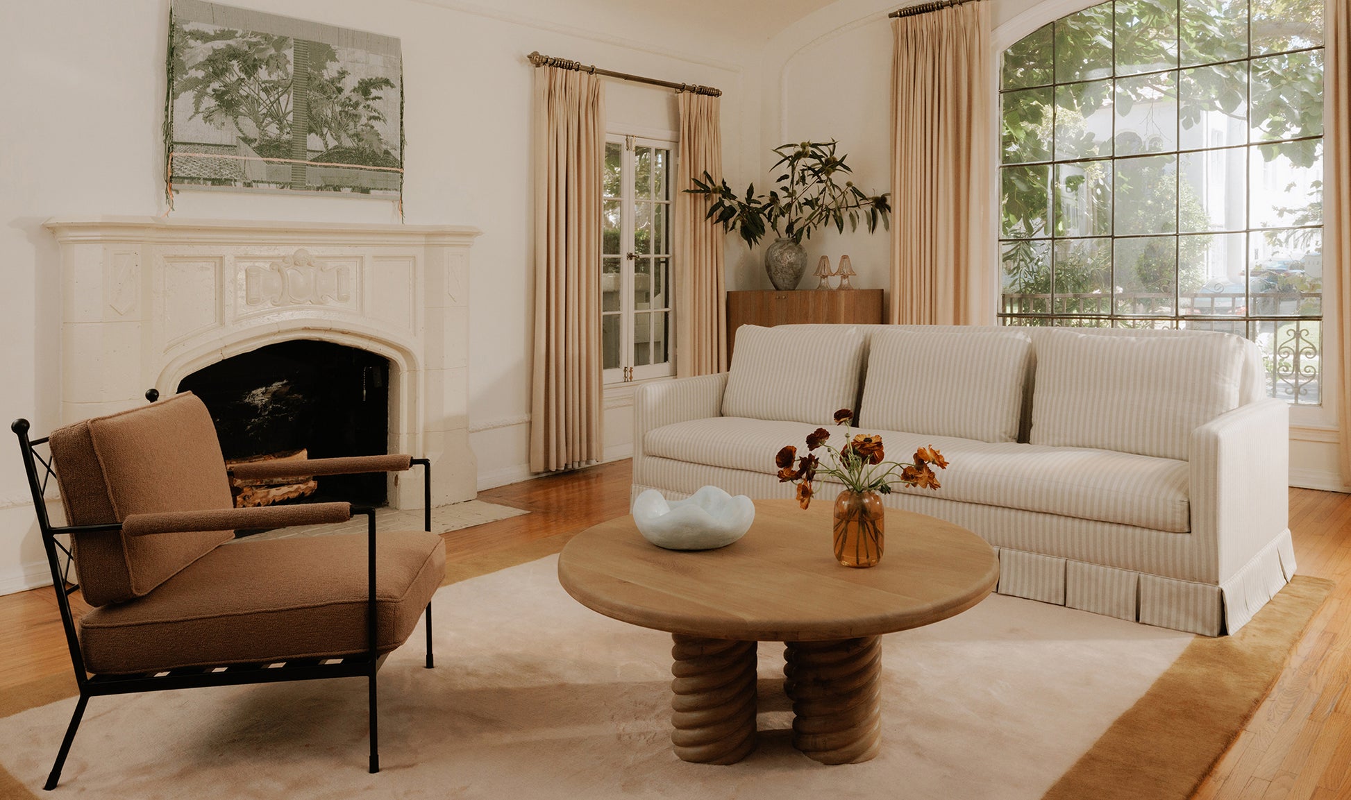 Vecchia Accent Chair