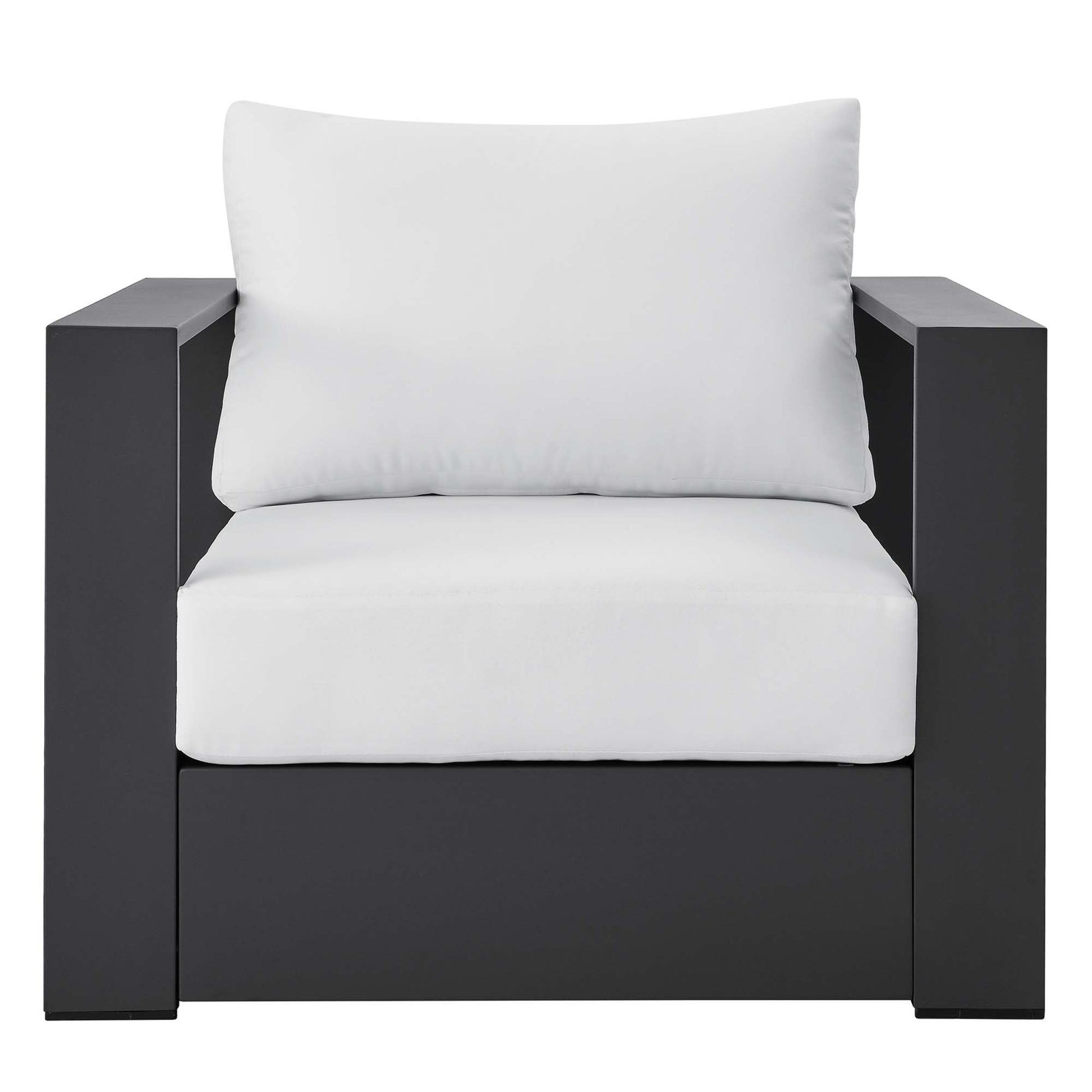 Spacious Tahoe Outdoor Patio Armchair - Weather-Resistant Design