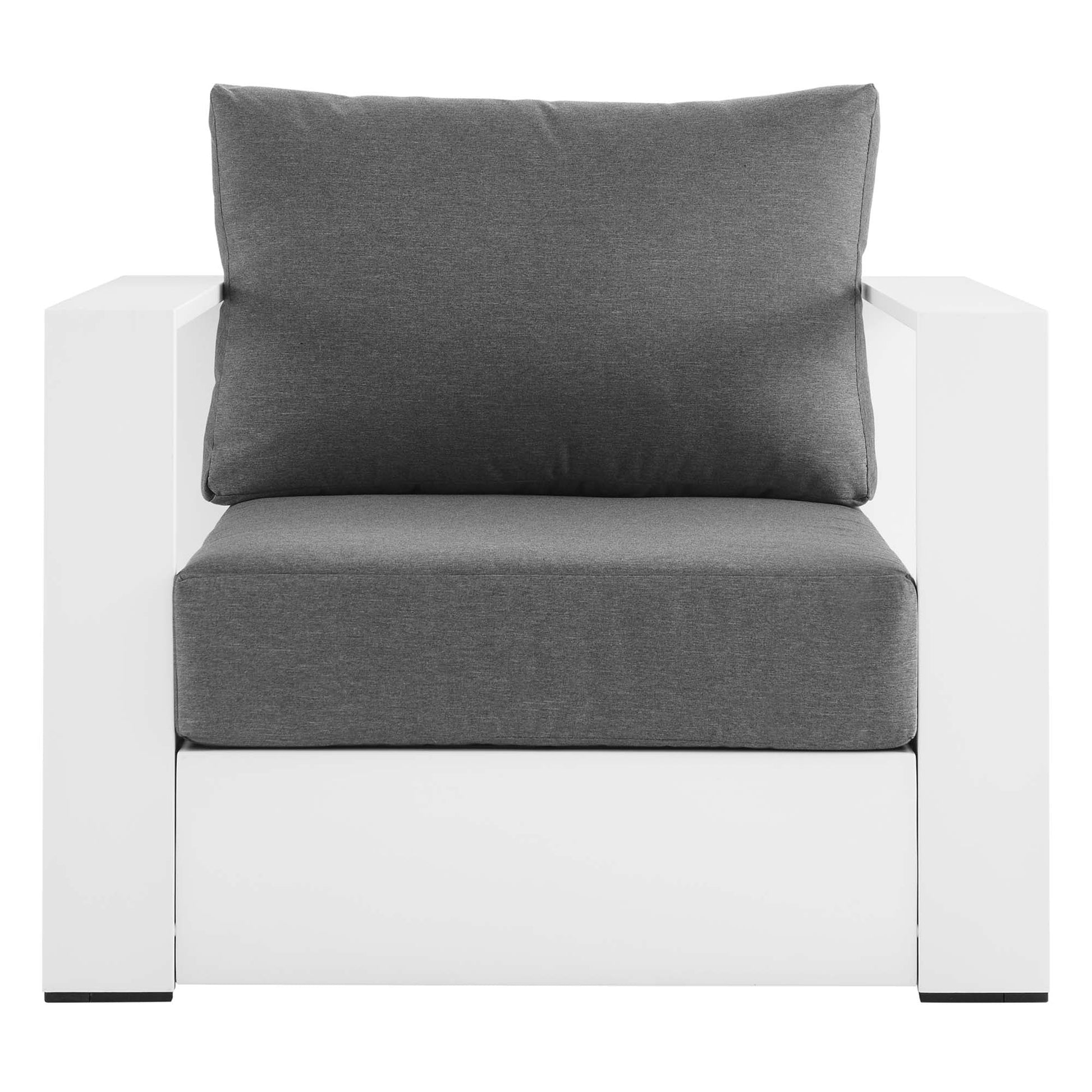 Spacious Tahoe Outdoor Patio Armchair - Weather-Resistant Design