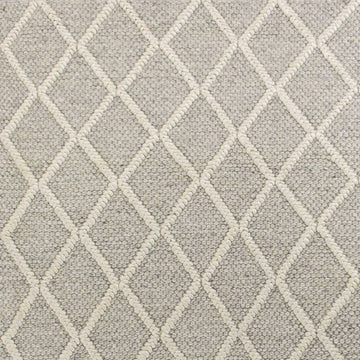 3' X 5' Dark Grey Hand Woven Diamond Pattern Indoor Area Rug