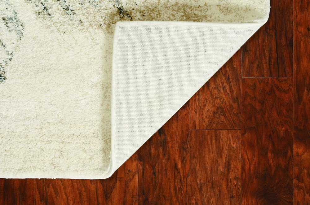 5' X 8' Ivory And Gray Abstract Area Rug
