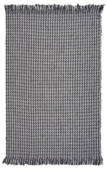 5' X 8' Ivory And Gray Wool Houndstooth Hand Woven Area Rug With Fringe