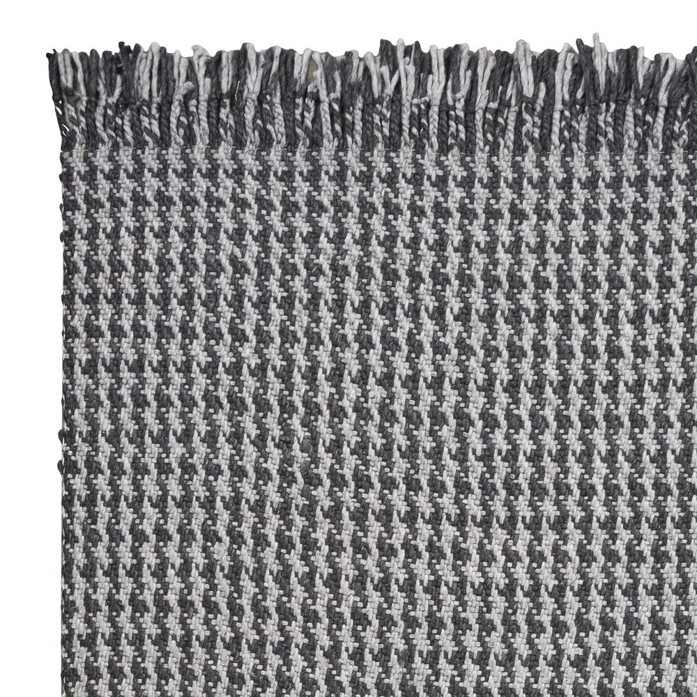 5' X 8' Ivory And Gray Wool Houndstooth Hand Woven Area Rug With Fringe
