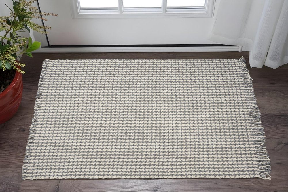 3' X 5' Gray And Light Gray Wool Houndstooth Hand Woven Area Rug