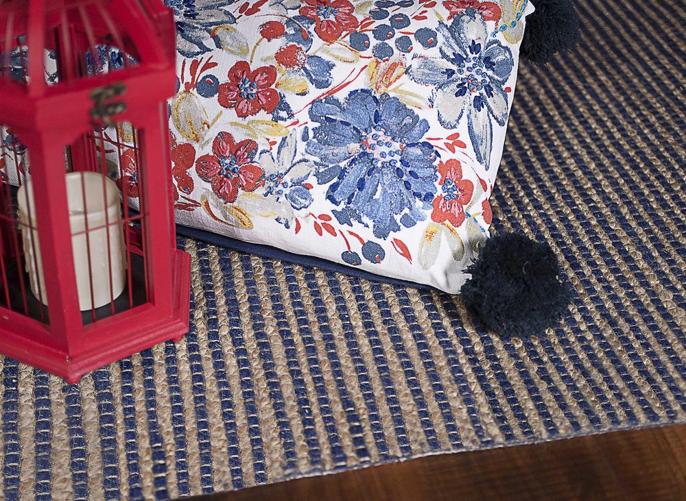 8' X 11' Blue And Beige Abstract Hand Woven Area Rug
