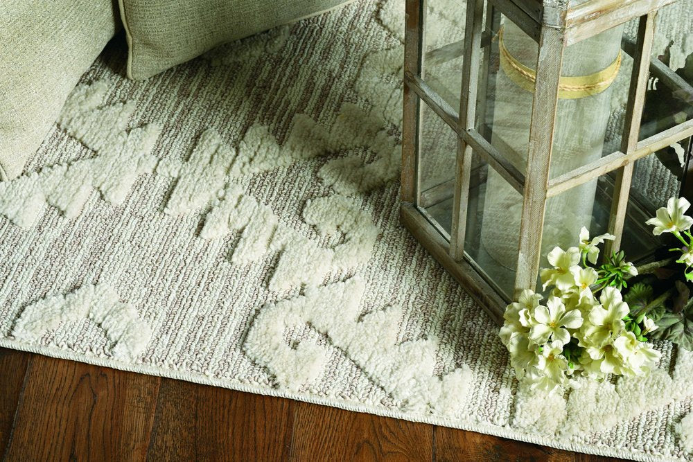 5' X 8' Beige and Ivory Geometric Area Rug