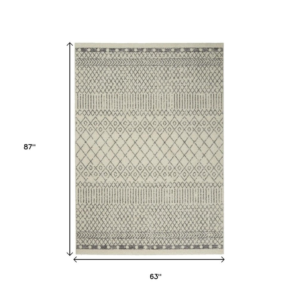 5' X 7' Gray And Ivory Geometric Distressed Area Rug