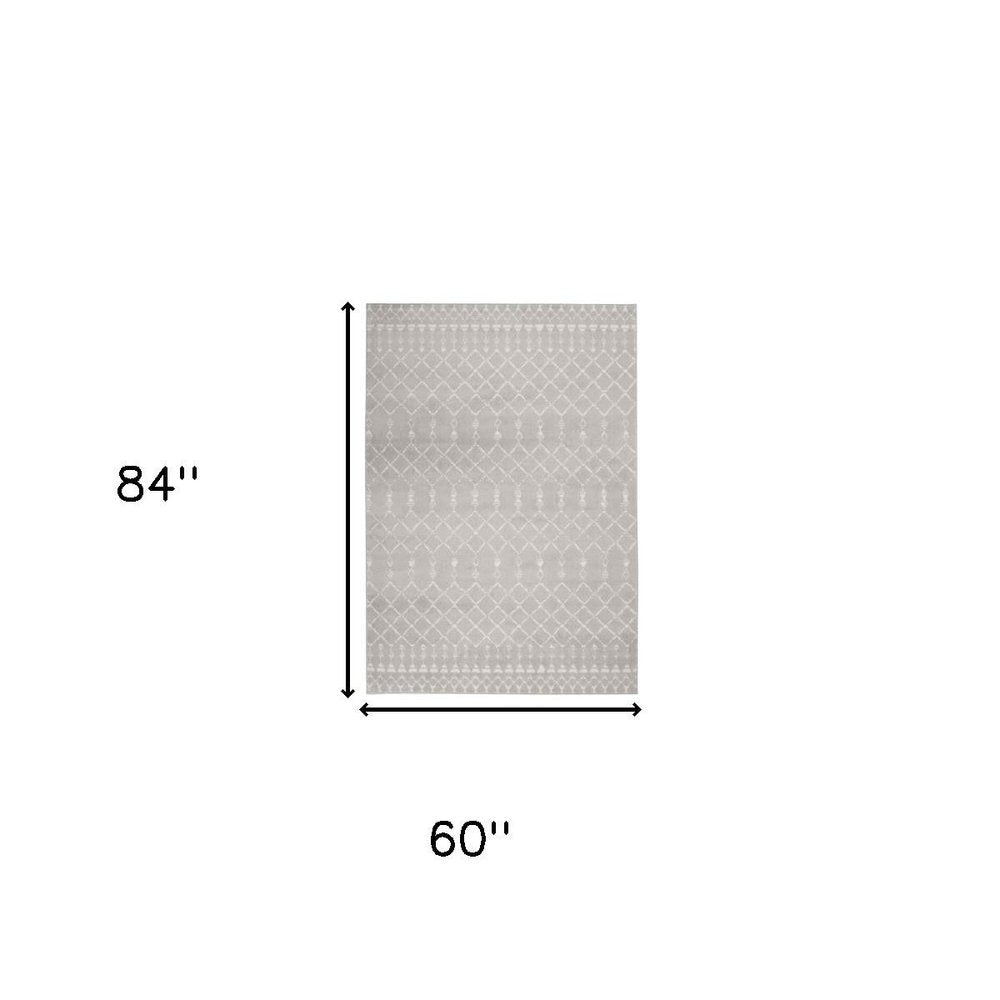 5' X 7' Gray And Ivory Geometric Area Rug