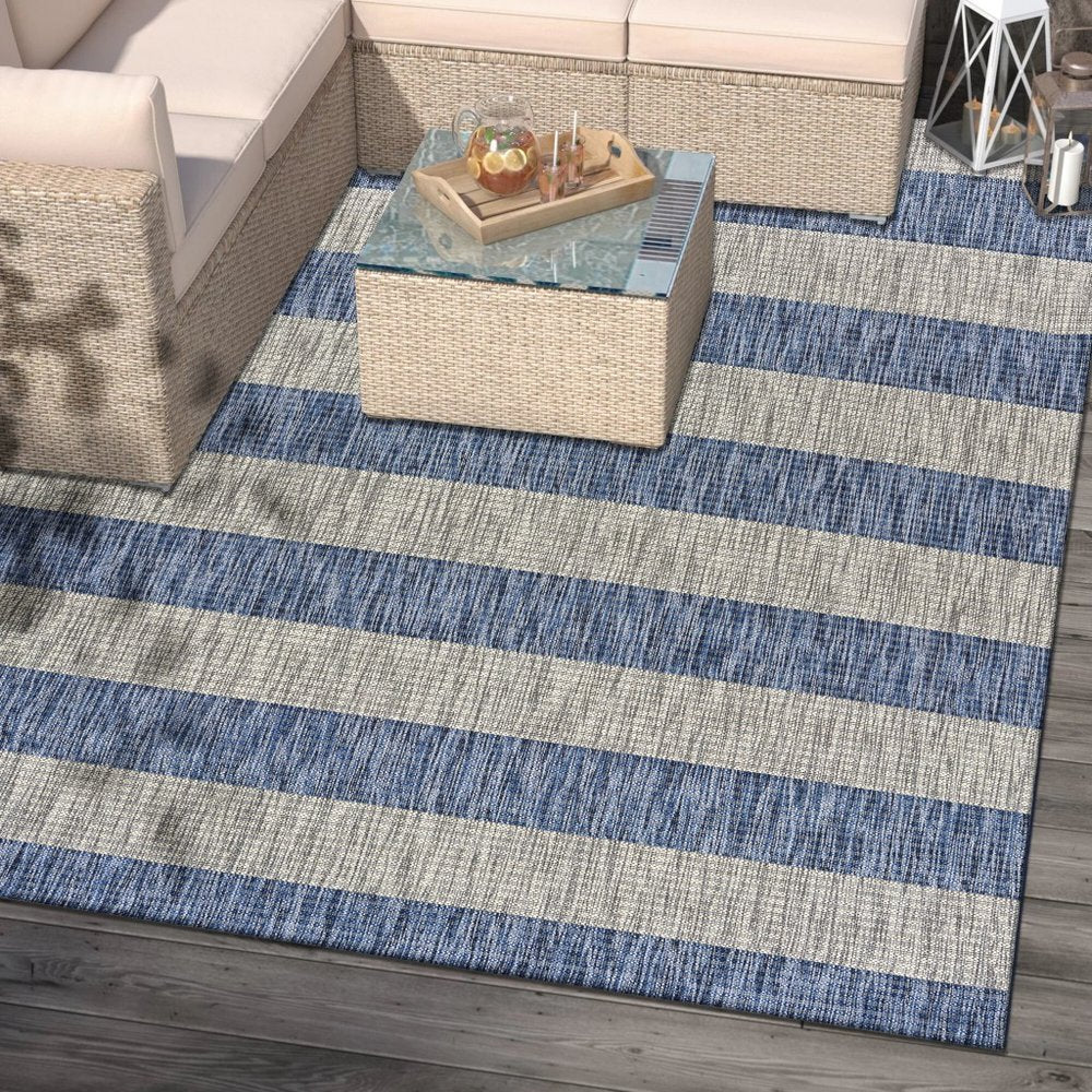 8' X 10' Blue And Gray Indoor Outdoor Area Rug