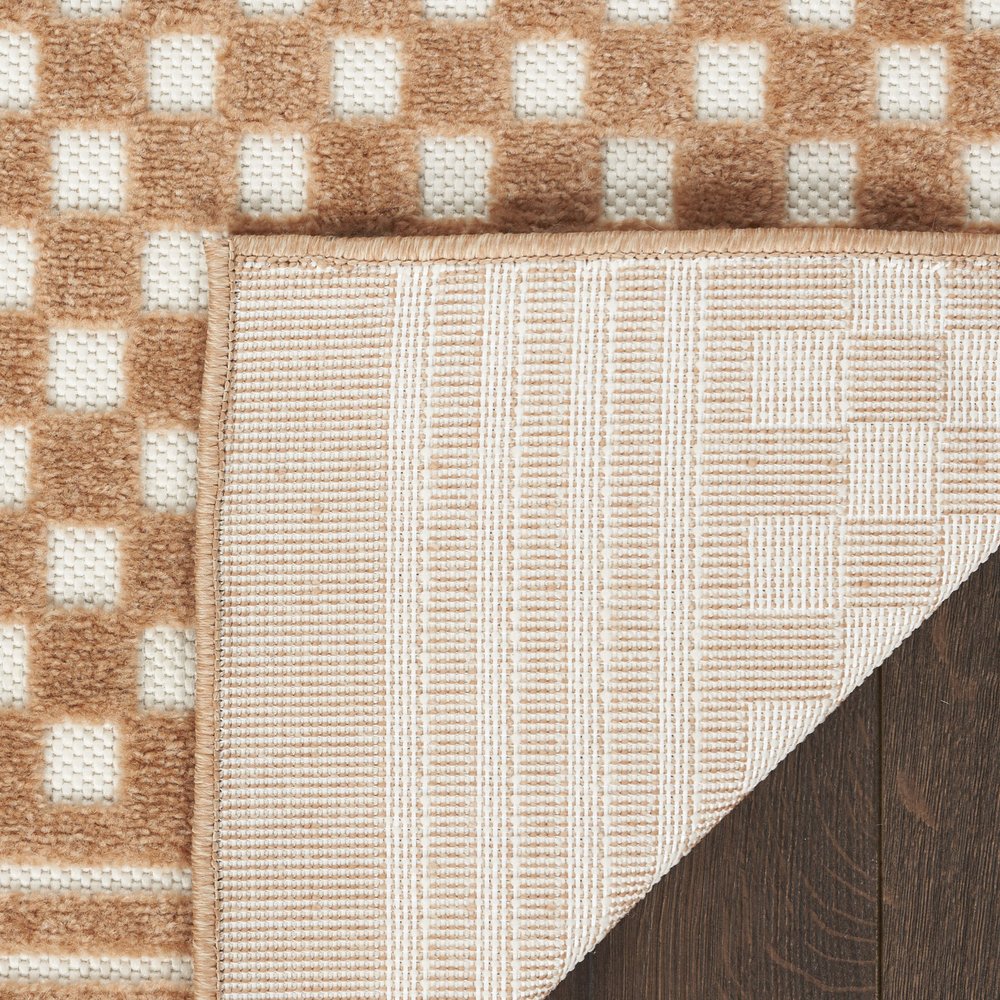 4' X 6' Brown Geometric Area Rug
