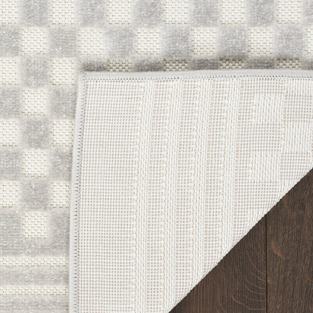 4' X 6' Gray Geometric Area Rug