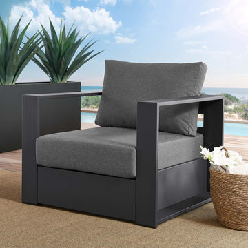 Spacious Tahoe Outdoor Patio Armchair - Weather-Resistant Design
