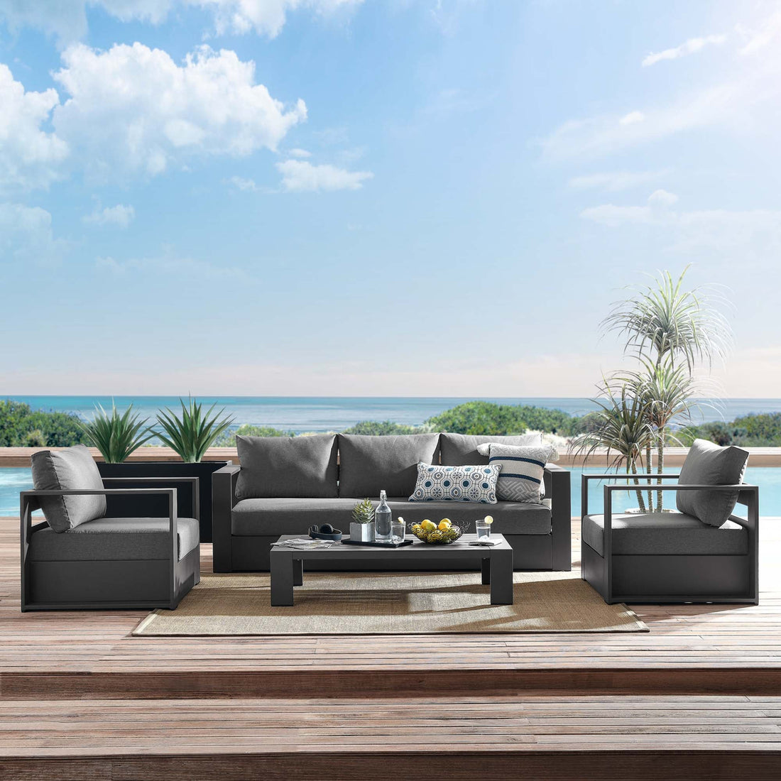 Luxurious Tahoe 4-Piece Outdoor Patio Set in Stylish Colors