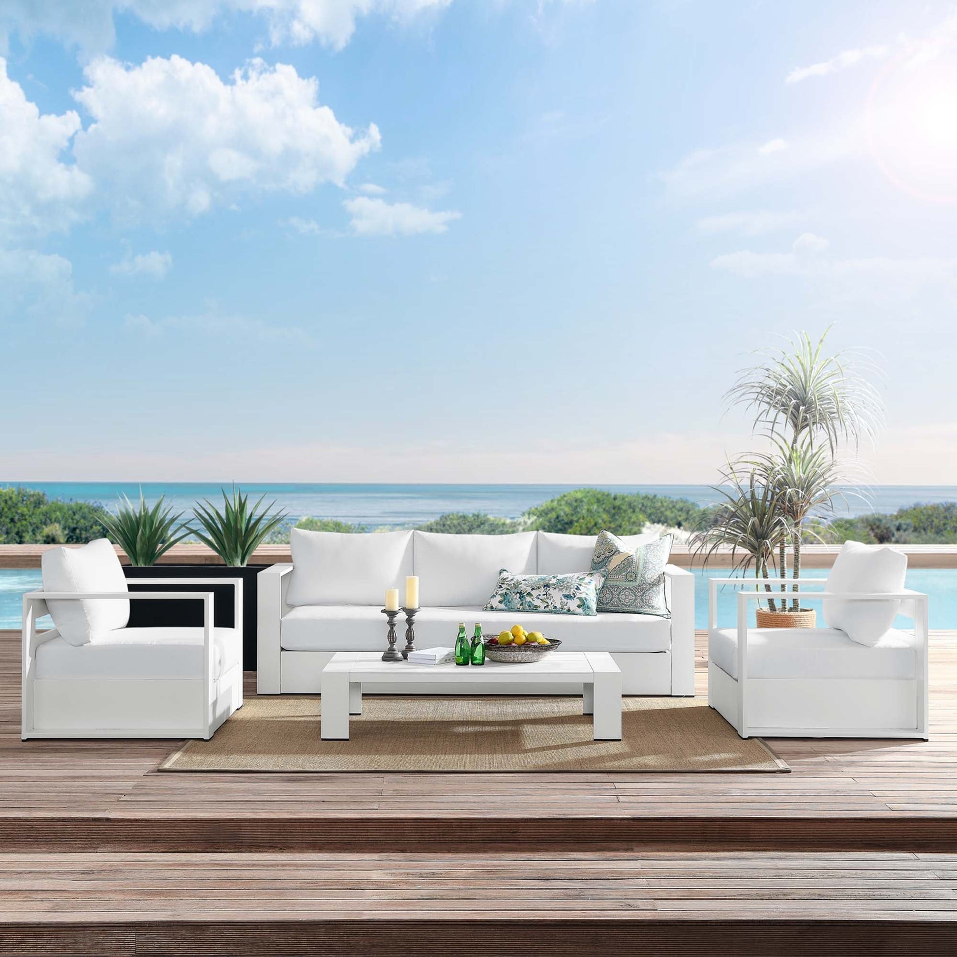 Luxurious Tahoe 4-Piece Outdoor Patio Set in Stylish Colors