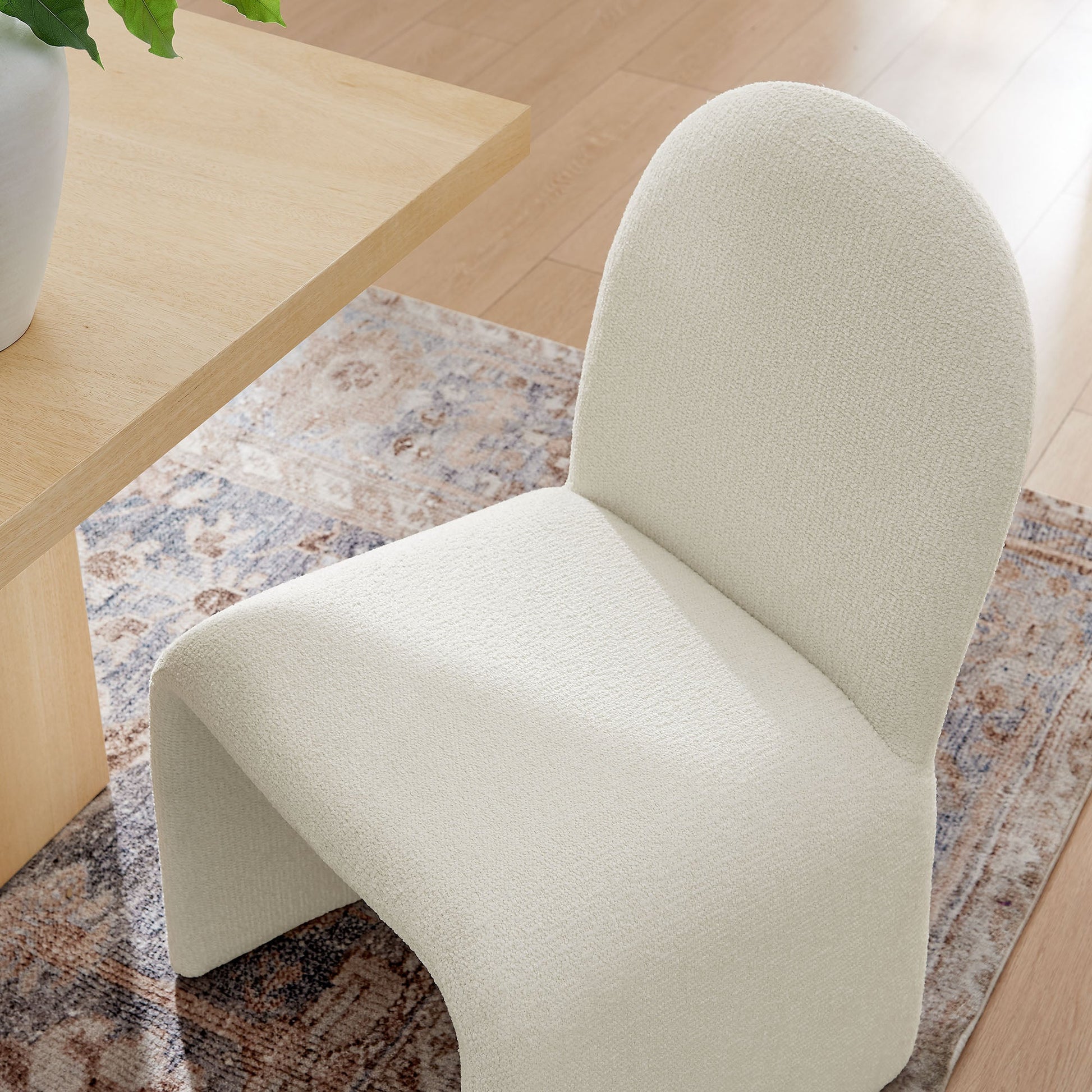 Junia Boucle Upholstered Arch Dining Chair