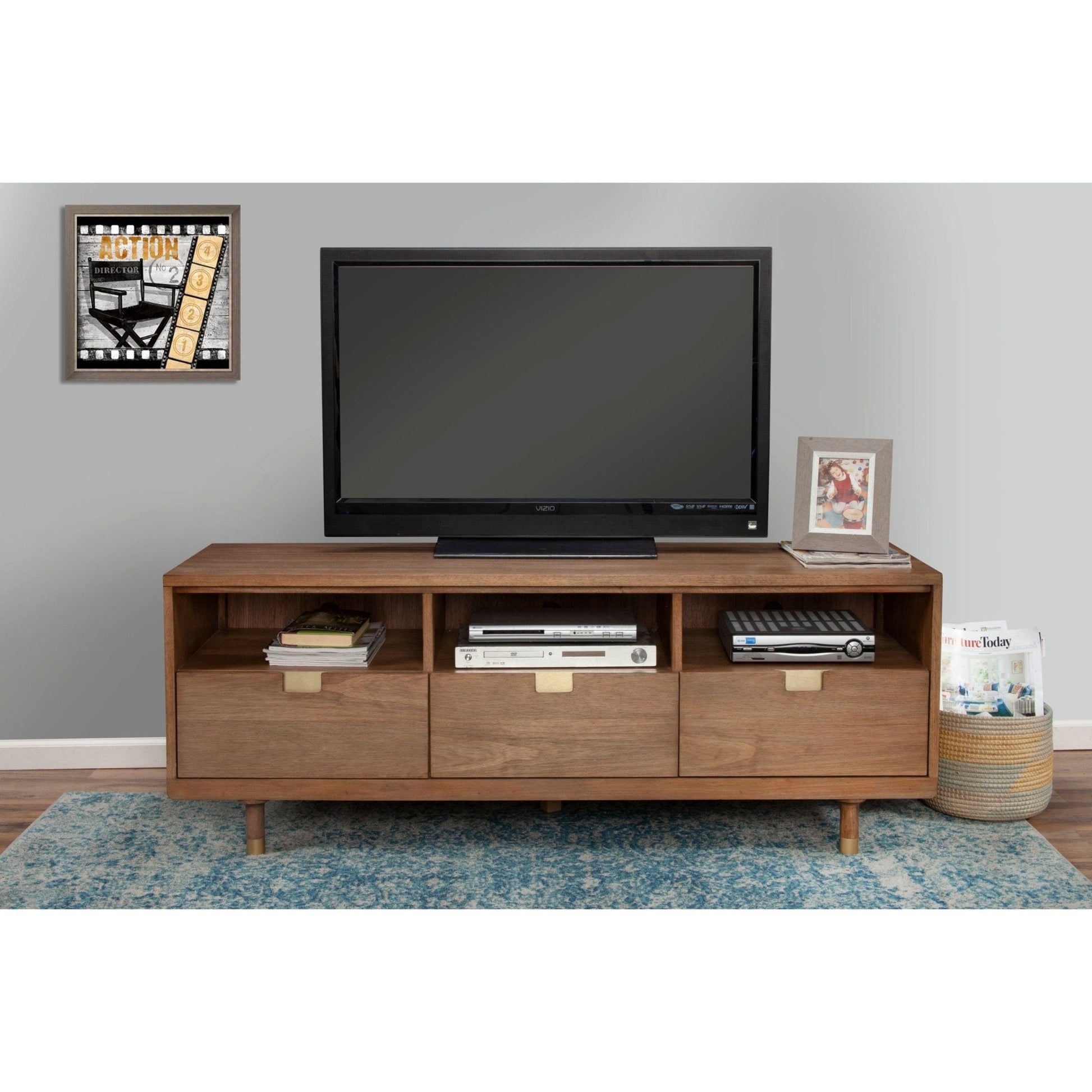 Stylish Easton TV Console - Upgrade Your Living Room Space